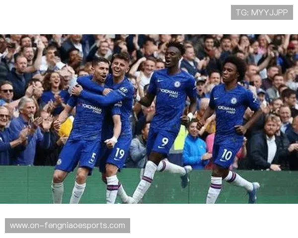 切尔西轻松战胜阿贾克斯,客队早早少一人比赛失去悬念 切尔西轻松战胜阿贾克斯,客队早早少一人比赛失去悬念