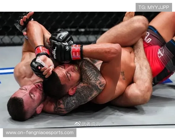 丹尼尔·弗伦扎在UFC第三局被裸绞降服遗憾败北 丹尼尔·弗伦扎在UFC第三局被裸绞降服遗憾败北