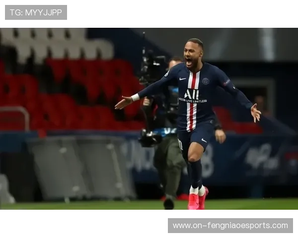 年轻球员欧冠首秀破门，梦想成真瞬间感人